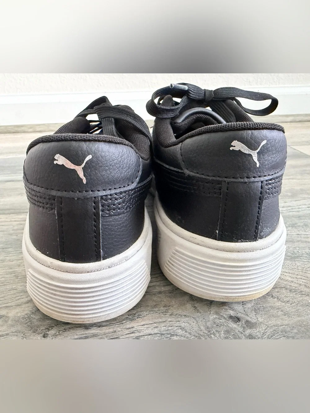 Puma Smash V3 Platform Sneakers in black and white Men’s size 10
